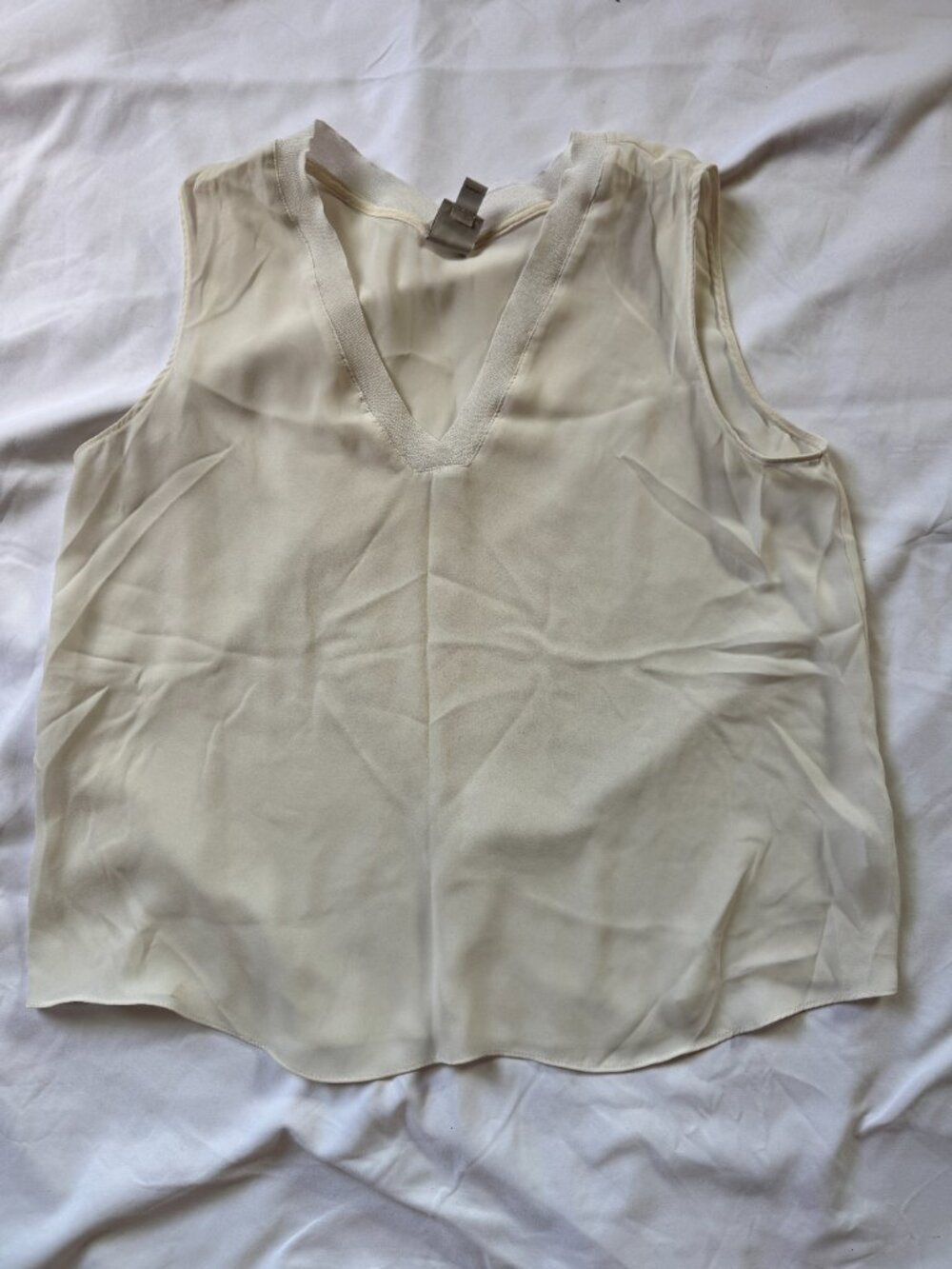 Worthington Ivory Sleeveless V-Neck Blouse Women's Large Career Top